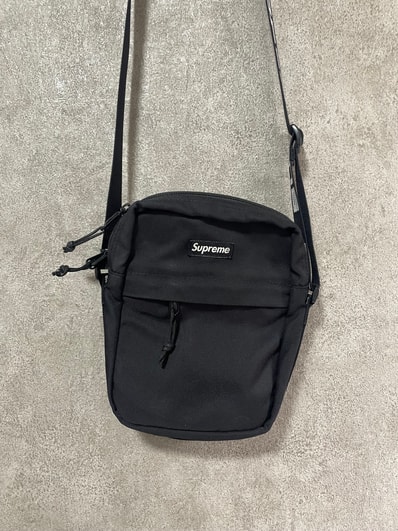 Supreme 18SS Shoulder Bag "Black"