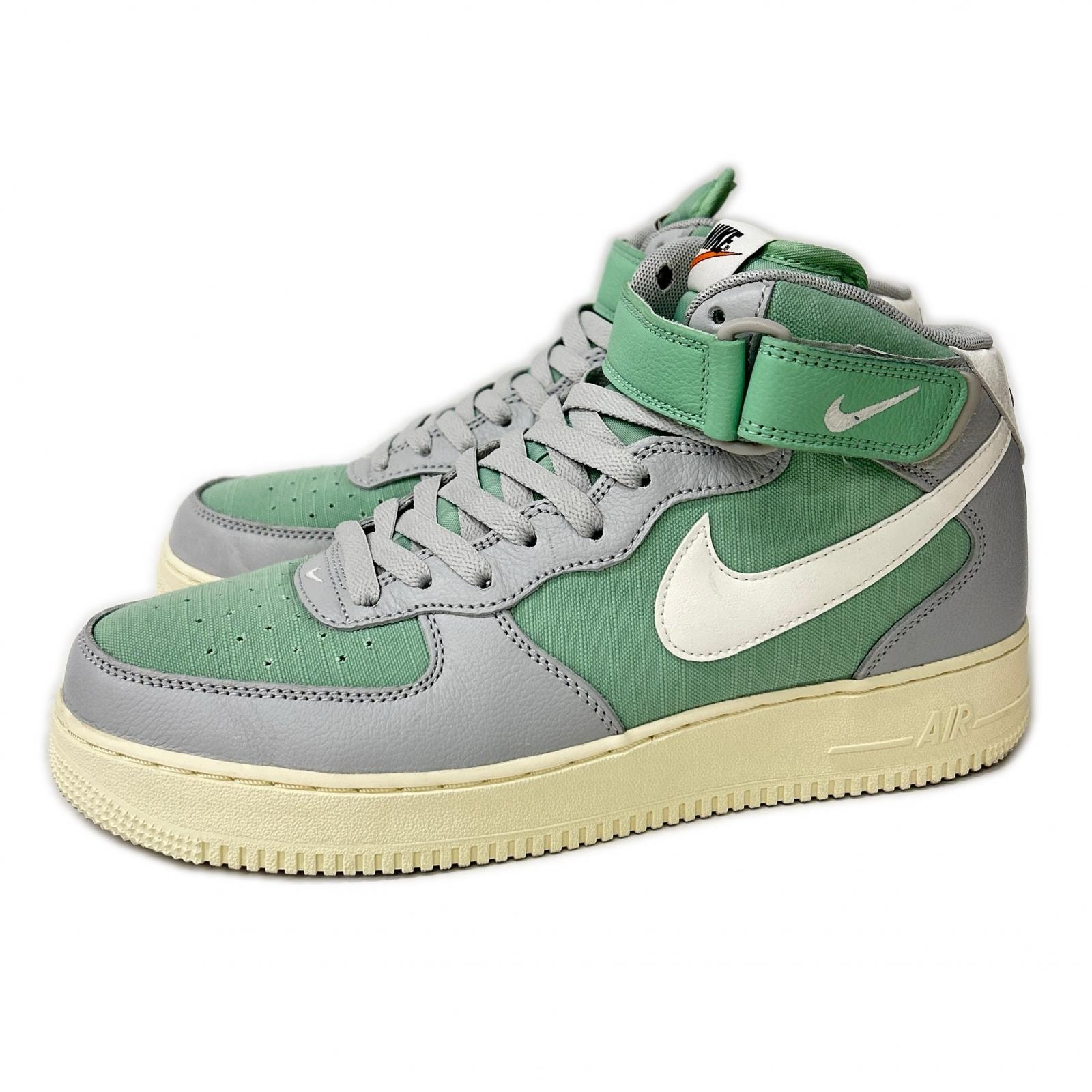 ナイキ 【美品】DQ8766-002 AIR FORCE 1 MID 07 LX ハイカットスニーカー 28