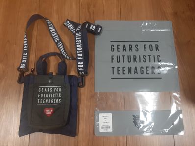 HUMAN MADE MINI HELMET BAG "Navy"