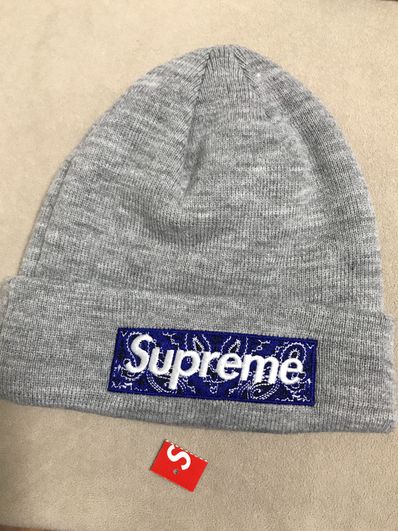 Supreme New Era® Box Logo Beanie "Grey"