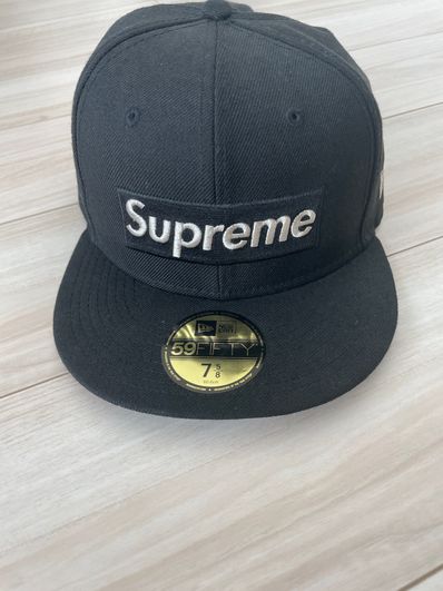 Supreme $1M Metallic Box Logo New Era® "Black"