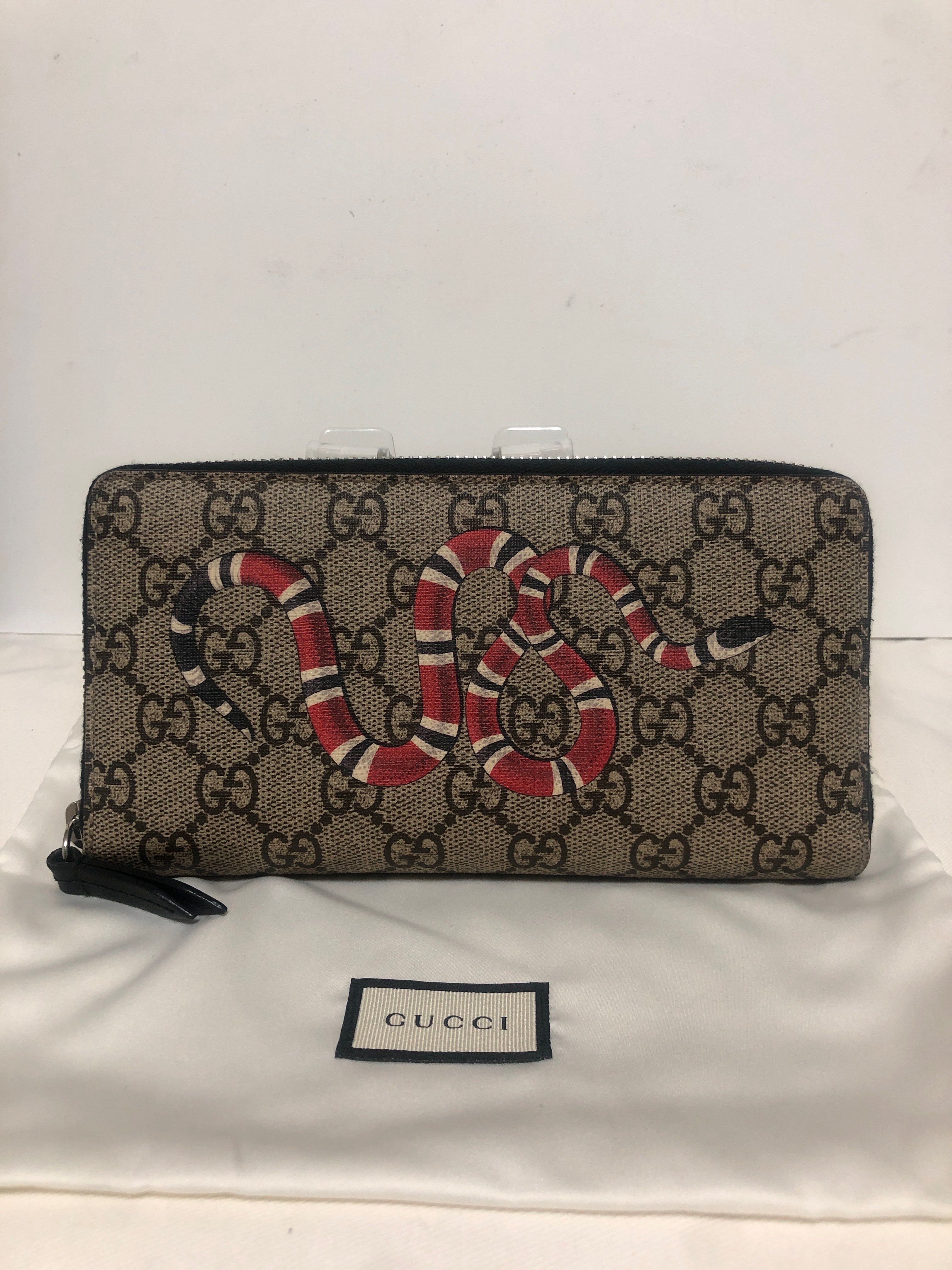 GUCCI Kingsnake Print GG Supreme Zip Around Wallet "Beige/Ebony"