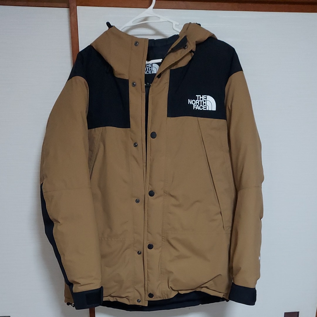 THE NORTH FACE Mountain Down Jacket "Utility Brown"