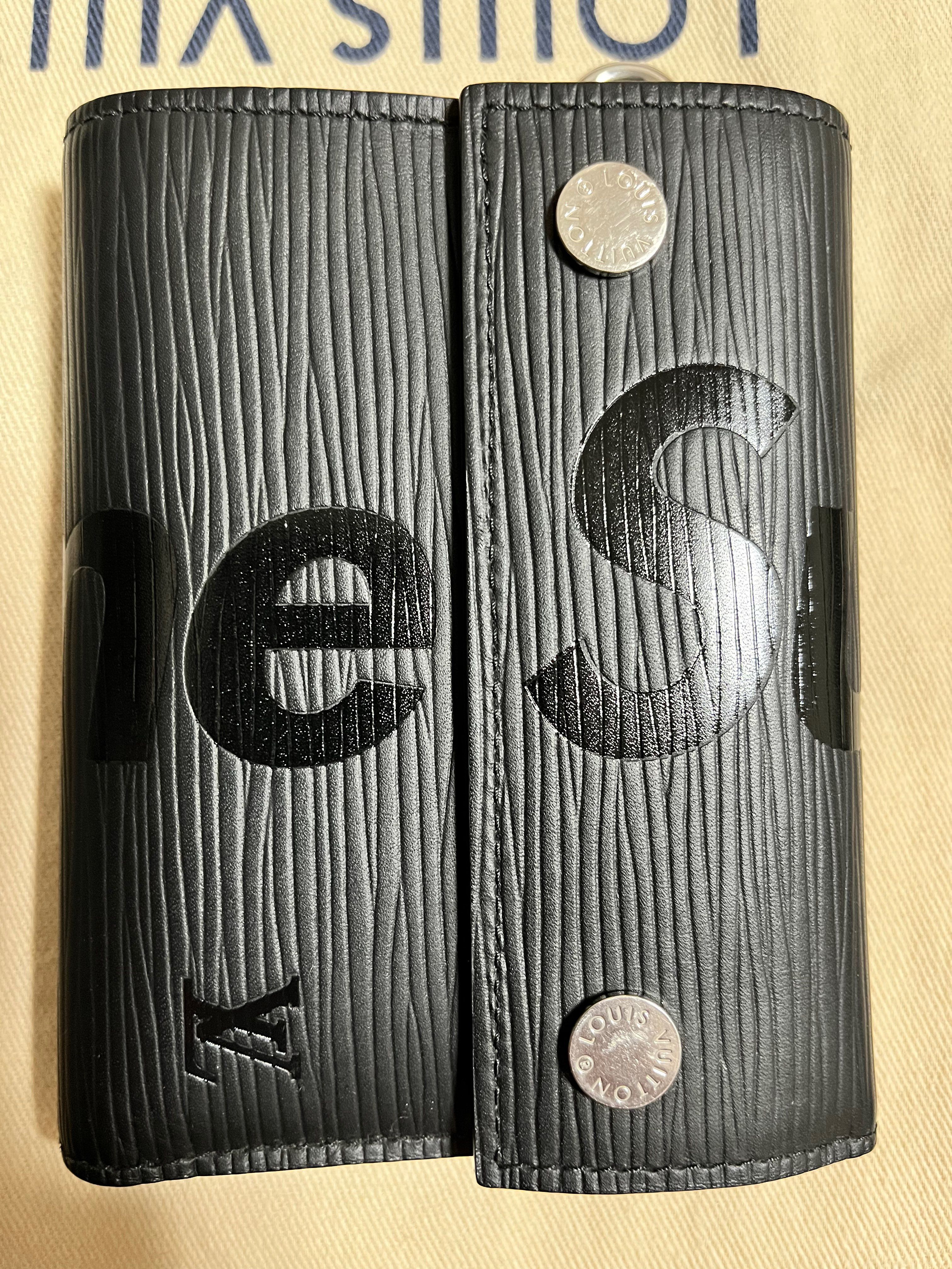 Louis Vuitton x Supreme Chain Wallet "Black"