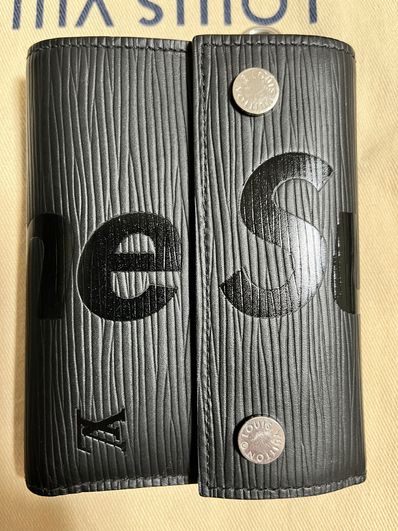 Louis Vuitton x Supreme Chain Wallet "Black"