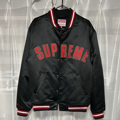 Supreme / Mitchell & Ness® Satin Varsity Jacket "Black"
