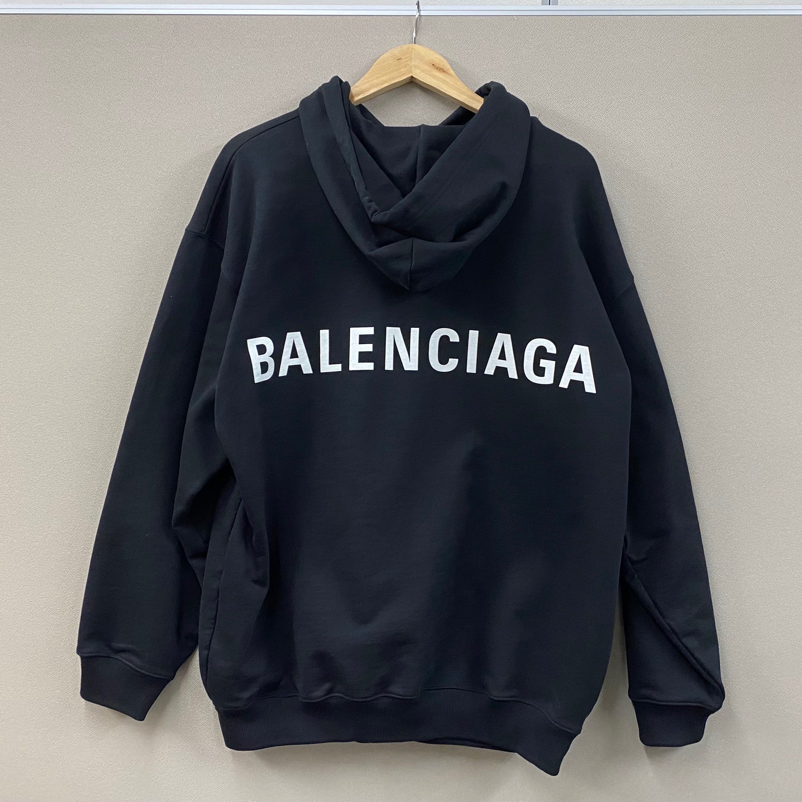 BALENCIAGA ロゴパーカー フーディー