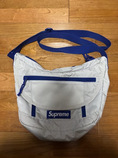 Supreme 2022ss Small Messenger Bag "Silver"