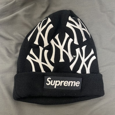 Supreme / New York Yankees / New Era Box Logo Beanie "Navy"