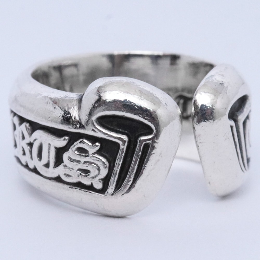 Chrome Hearts CH Scroll Label Ring / Small "Silver"