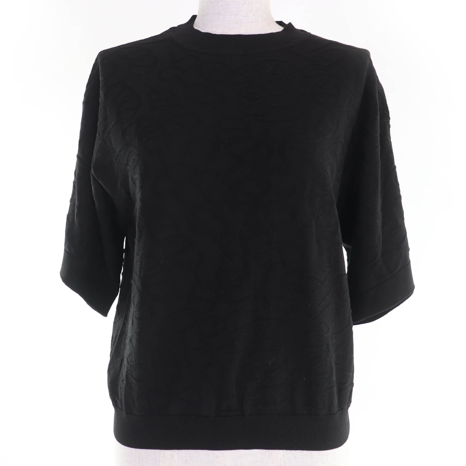 【未使用級】HERMES ニット 半袖 ブラック 総柄 刺繍 バックロゴ 36 未使用級】HERMES ニット 半袖 ブラック 総柄 刺繍 バックロゴ 36 楽天