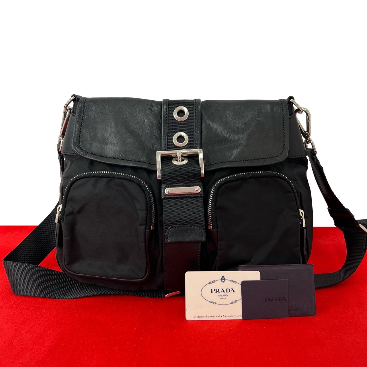 PRADA プラダ 三角ロゴ 金具 ナイロン レザー ショルダーバッグ ブラック
07152