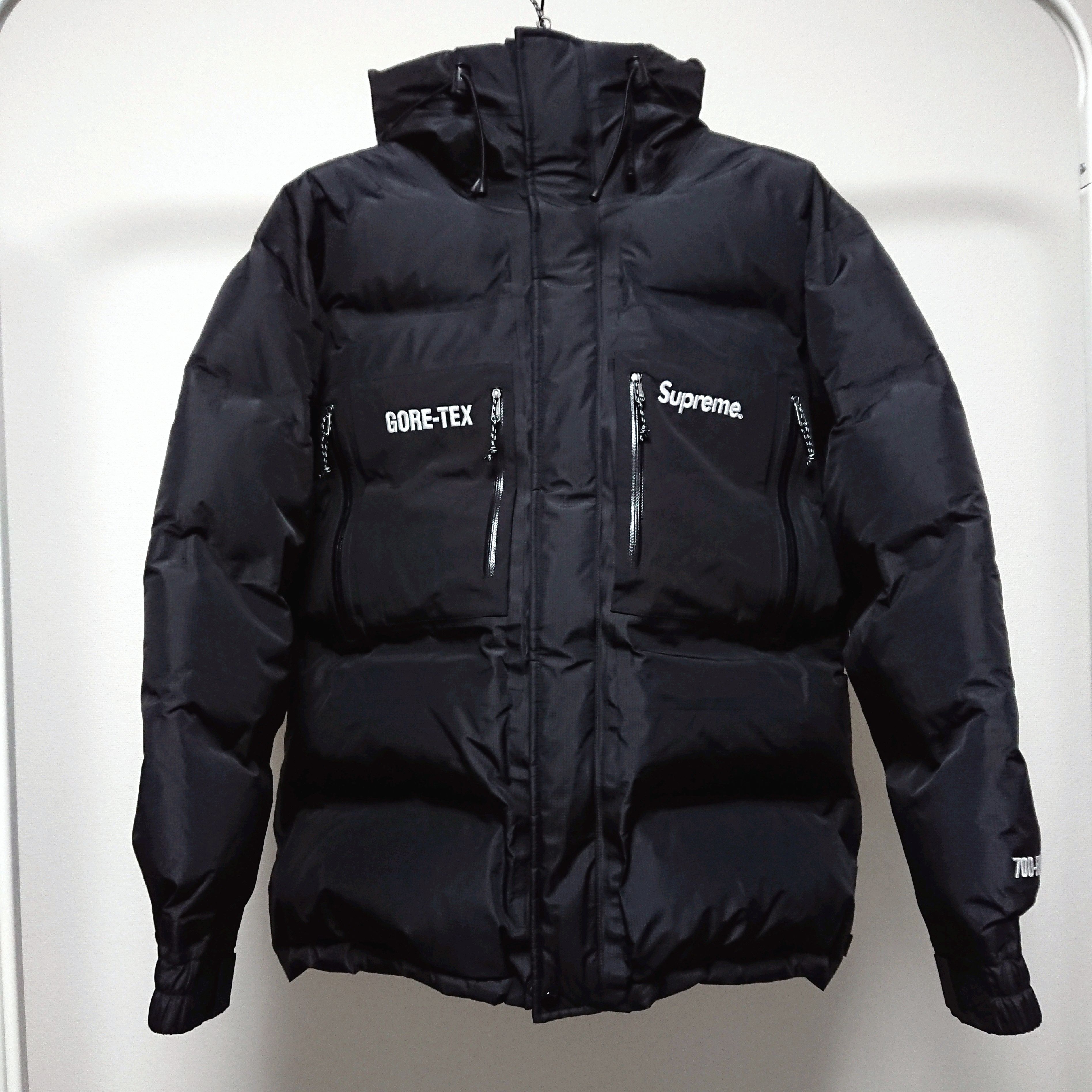 Supreme GORE-TEX 700-Fill Down Parka "Black"