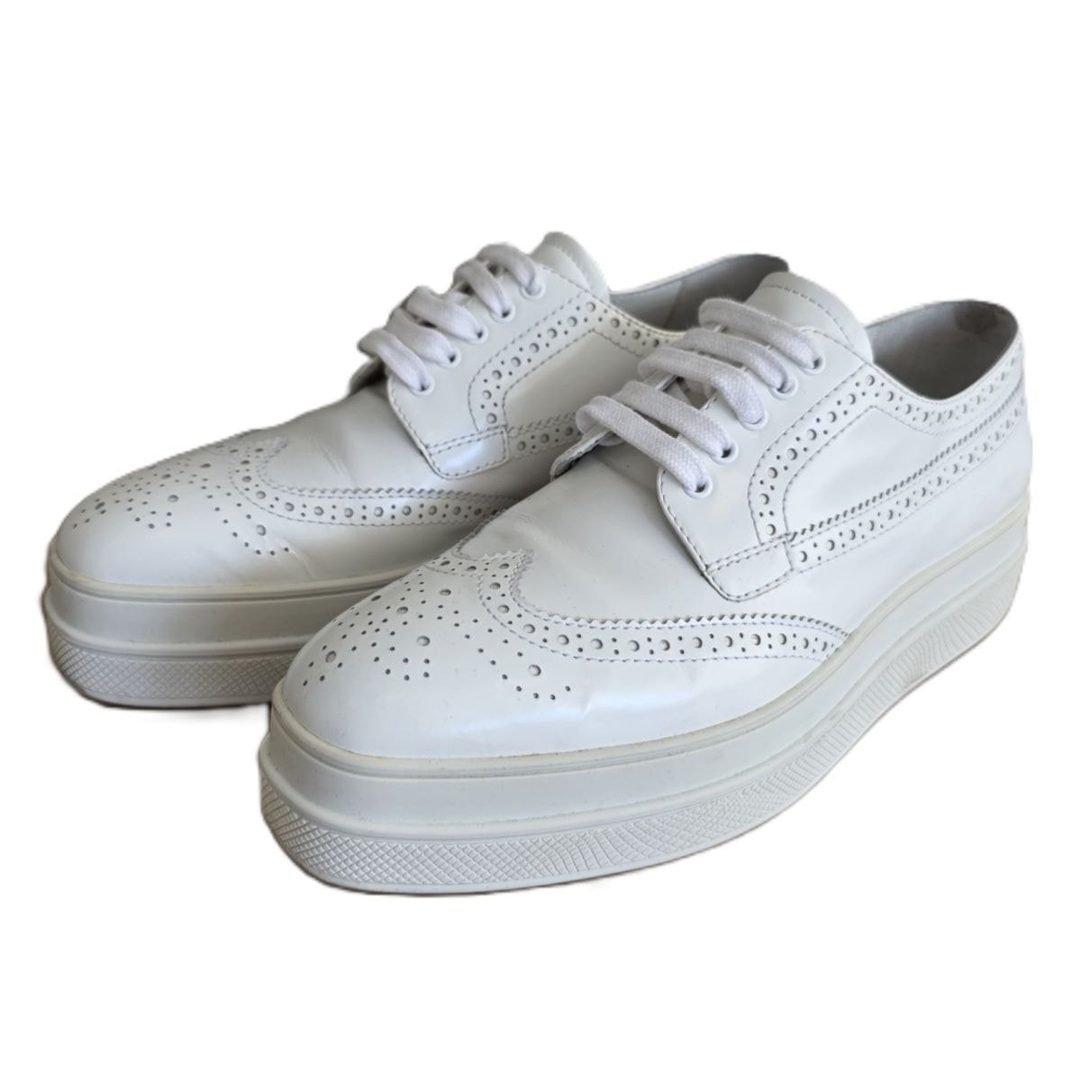 PRADA プラダ 厚底 ウイングチップ レースアップ エナメル シューズ レザーシューズ 24.5cm スニーカー レディース【中古】