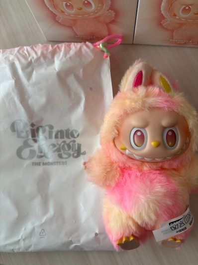 POP MART THE MONSTERS (LABUBU) Big into Energy Series Plush Pendant LOYALTY