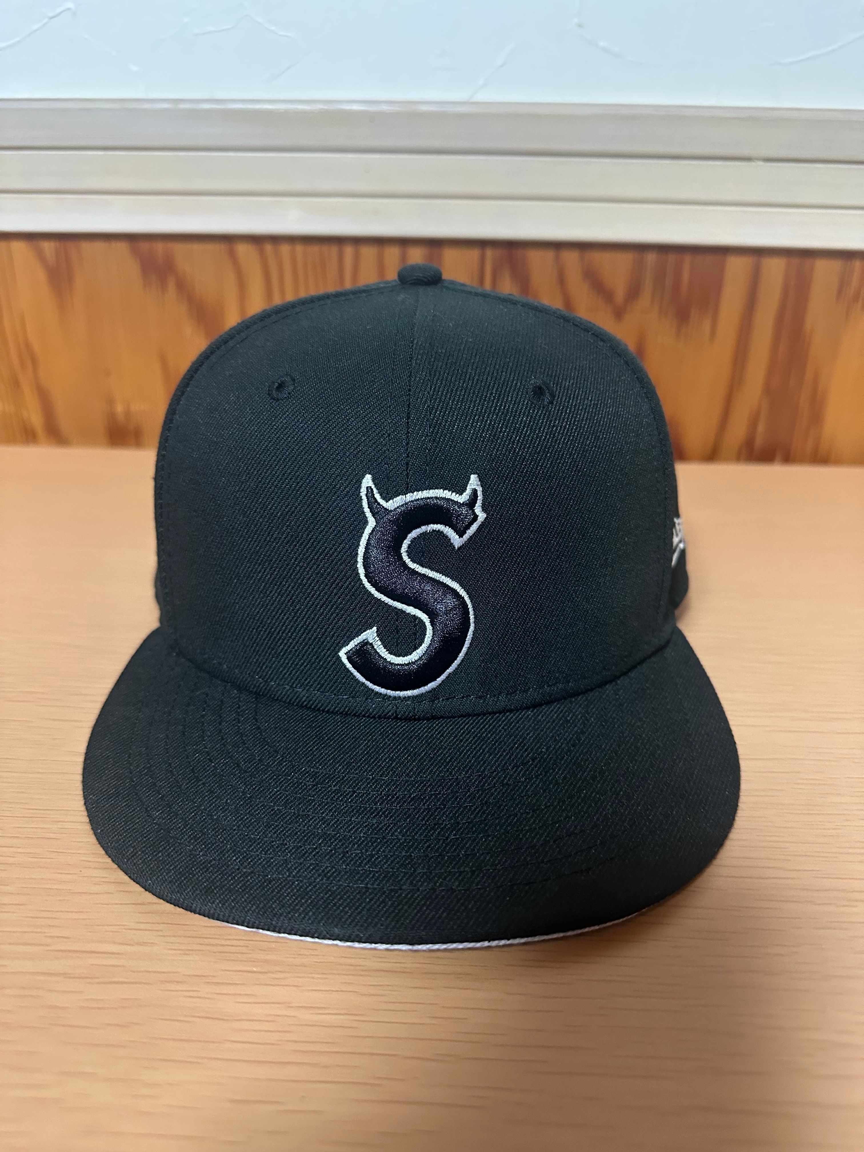 Supreme S Logo New Era "Black" (22FW)