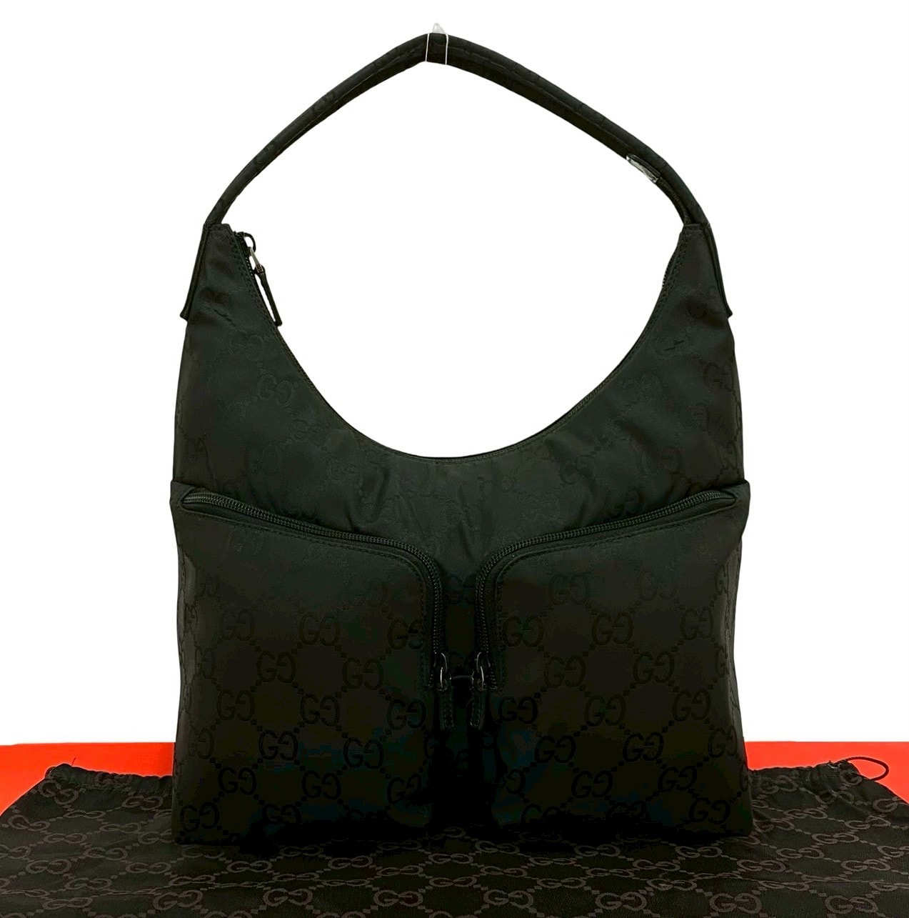 GUCCI グッチ GG ロゴ 柄 ナイロン レザー ショルダーバッグ ブラック
 77300