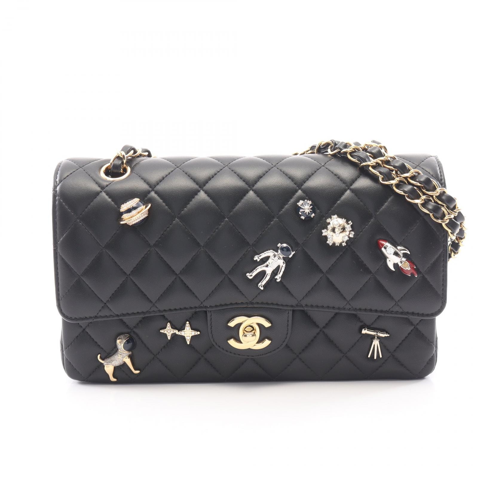 シャネル CHANEL マトラッセ Wフラップ 宇宙アイコン ショルダーバッグ バッグ ラムスキン(羊革) レディース ブラック系 A01112 【中古】