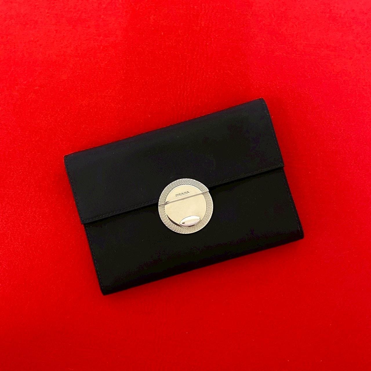 PRADA プラダ ロゴ 金具 ナイロン レザー 三つ折り財布 ブラック
 34474