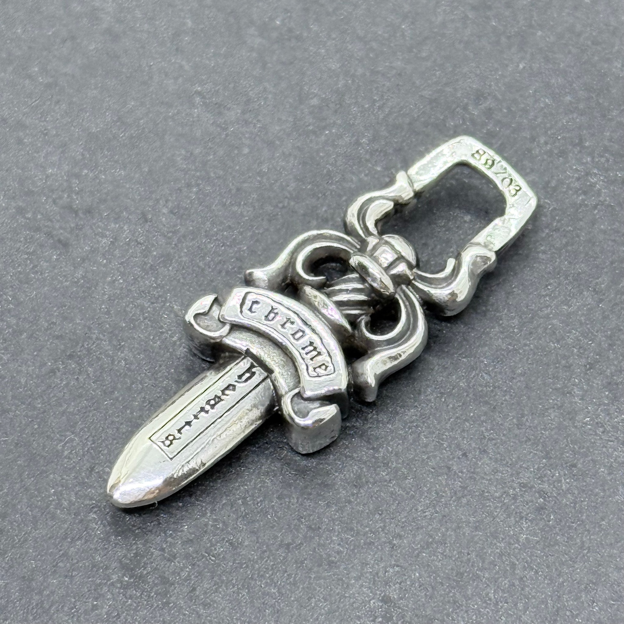 Chrome Hearts #5 Dagger Charm Zip 1 "Silver"
