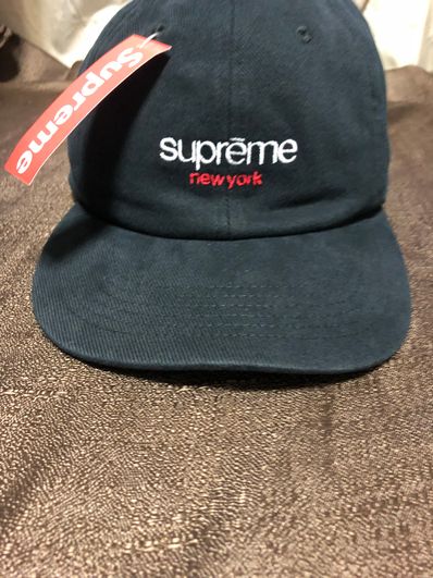Supreme Classic Logo 6-Panel "Black"