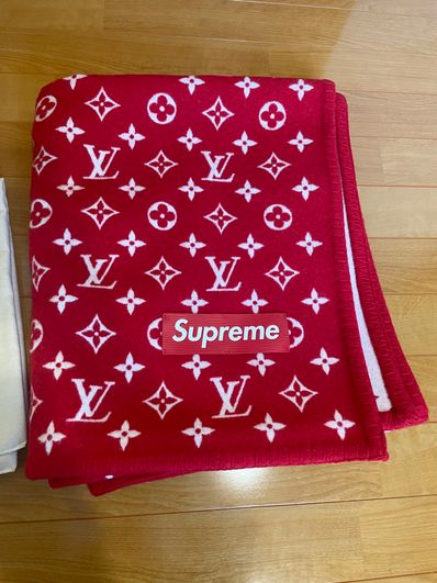 Supreme / Louis Vuitton Monogram Blanket "Red"