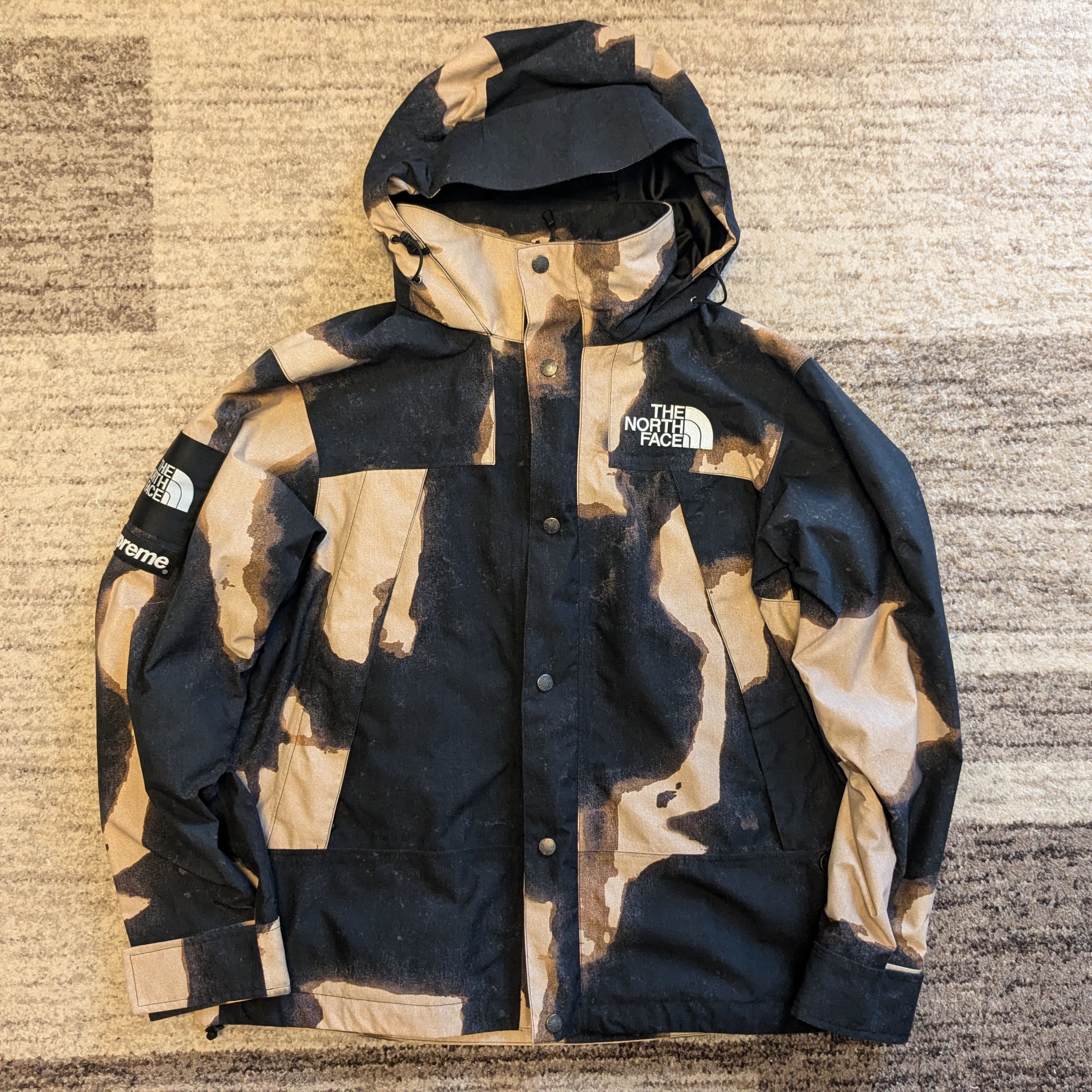 Supreme x The North Face Bleached Denim Print Mountain Jacket "Black"