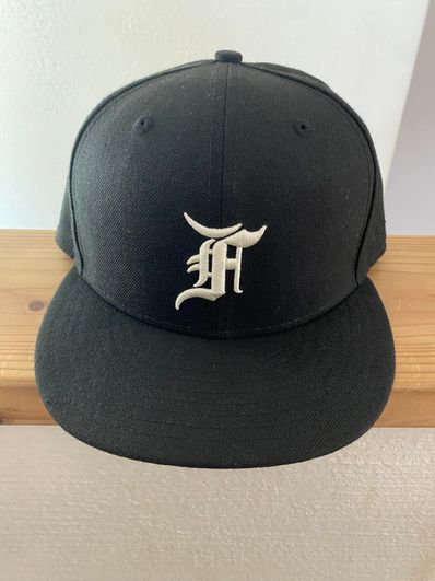 FEAR OF GOD ESSENTIALS New Era Fitted Cap (FW20) "Black"