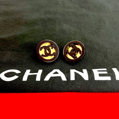 CHANEL シャネル ココマーク GP プラスチック ピアス ゴールド
81173