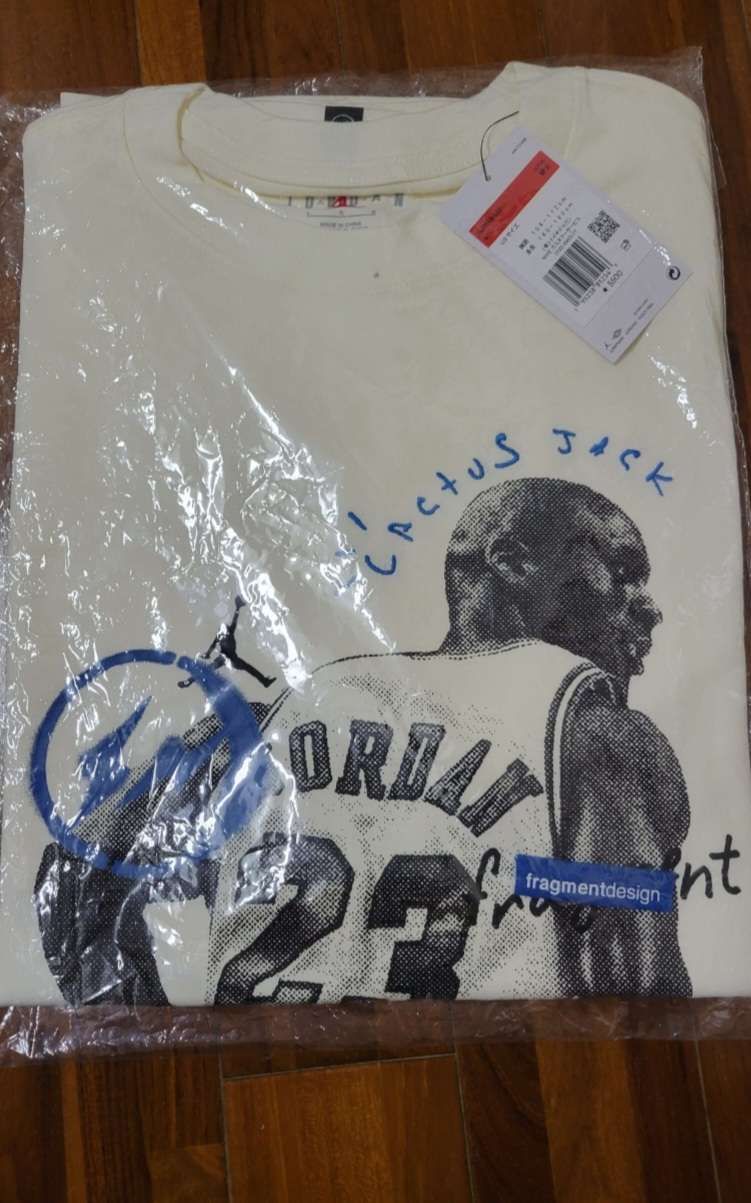 Air Jordan Travis Scott  Fragment Tee "White"