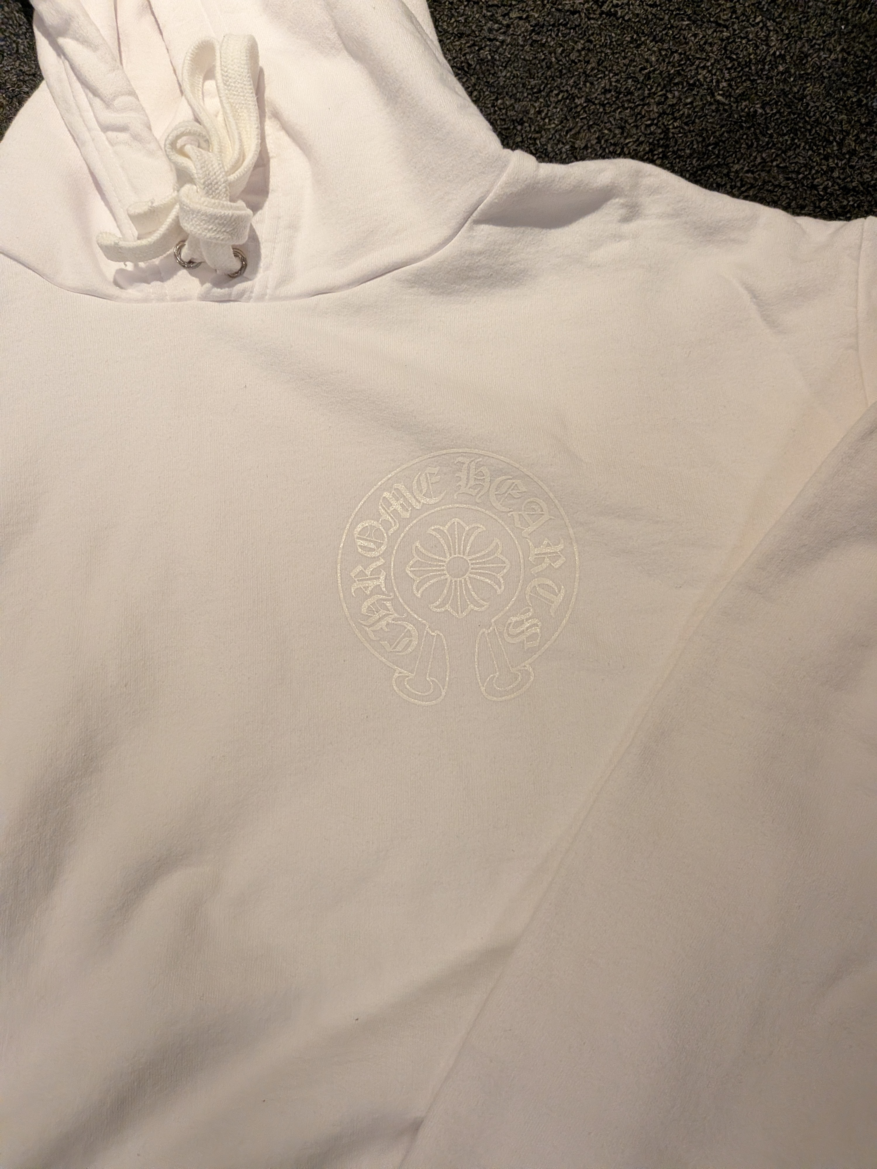 クロムハーツ WWW.CHROMEHEARTS.COM HOODIE オンライン限定ホースシューバックプリントプルオーバーパーカー メンズ XXプルオーバーパーカー ホワイトレター