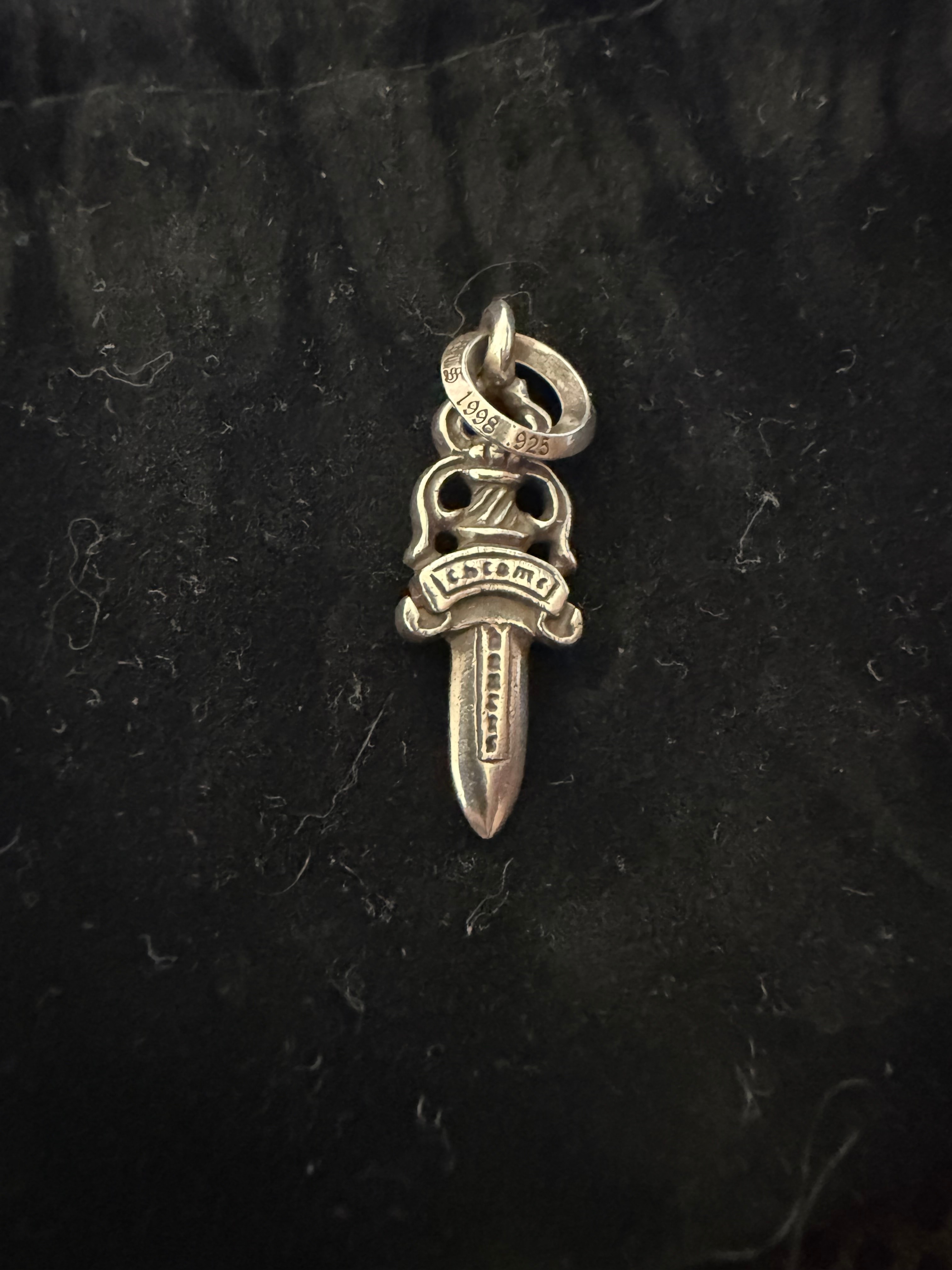 Chrome Hearts #5 Dagger Charm "Silver"