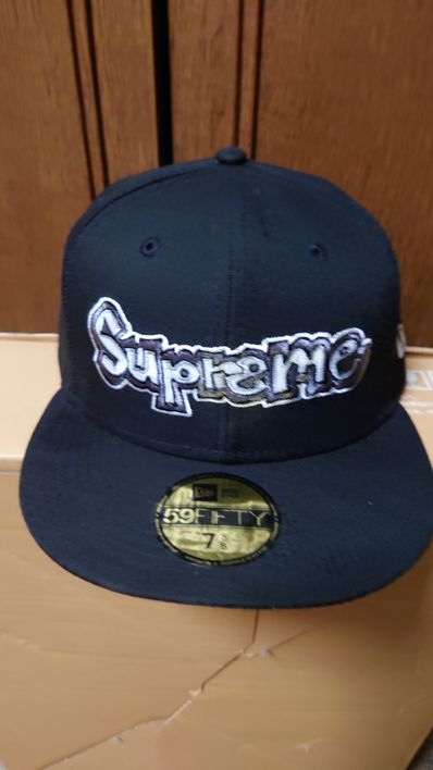 Supreme Gonz Logo New Era® "Black"