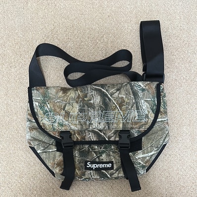 Supreme Zip Tote 25L Supreme Zip Tote 25L
