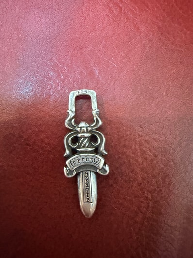 Chrome Hearts #5 Dagger Charm Zip 1 "Silver"