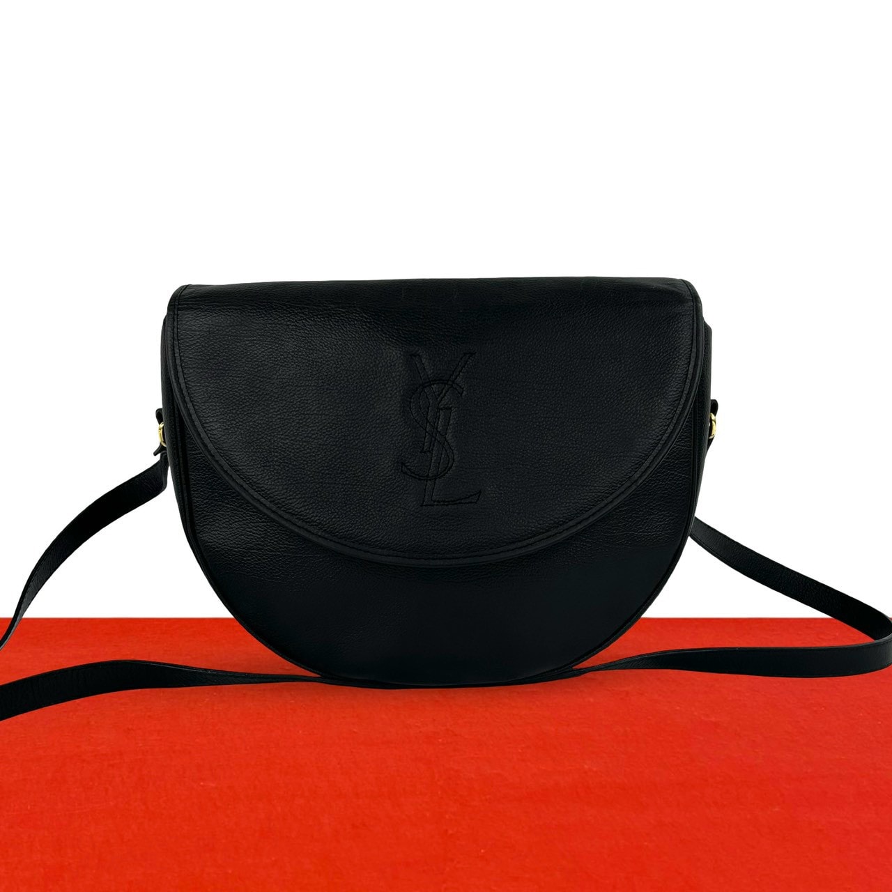 YVES SAINT LAURENT イヴ・サンローラン YSL ロゴ ステッチ レザー ショルダーバッグ ブラック
18357