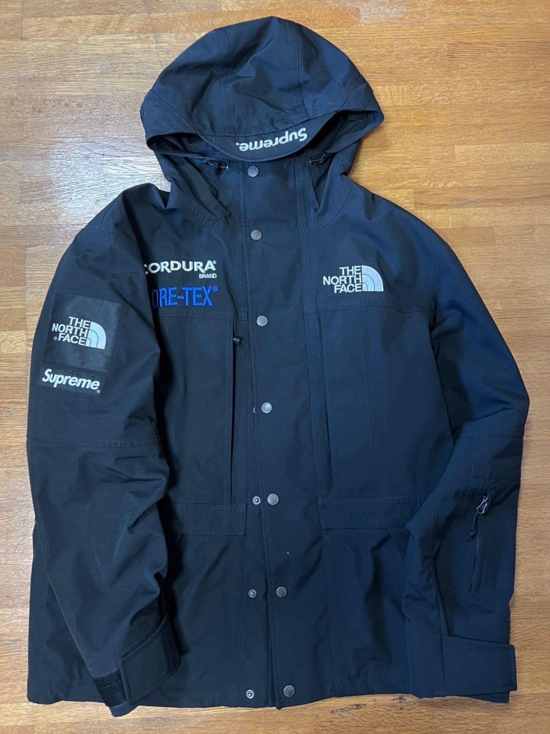 Supreme x The North Face Expedition Jacket "Black"
