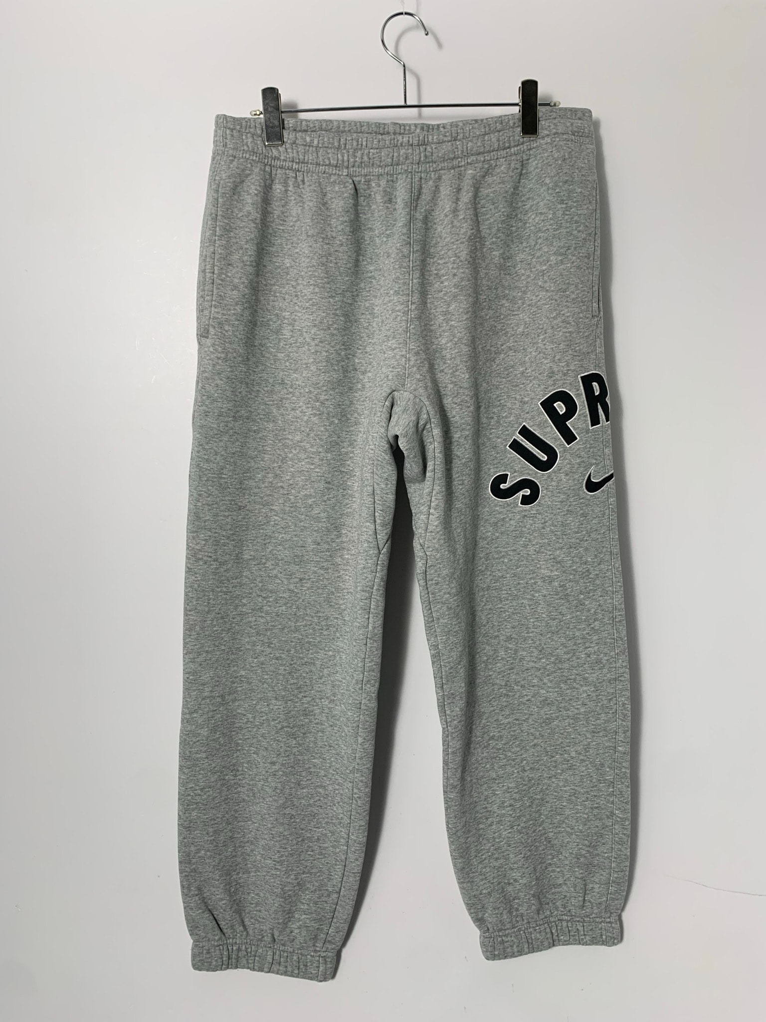Supreme x Nike Arc Sweatpant "Heather Grey"