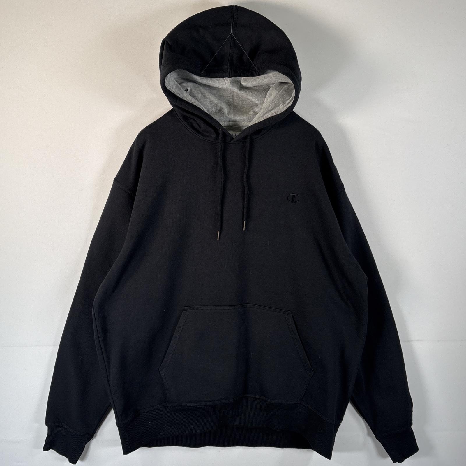 古着 チャンピオン Champion パーカー ワンポイントロゴ刺繍 大きいサイズ ワッペン フーディ マフポケット XL  ブラック メンズ