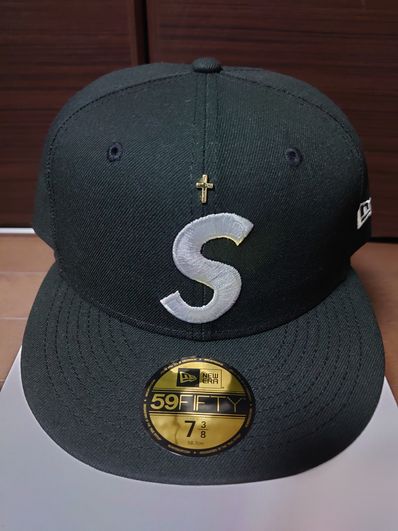Supreme Gold Cross S Logo New Era "Black"