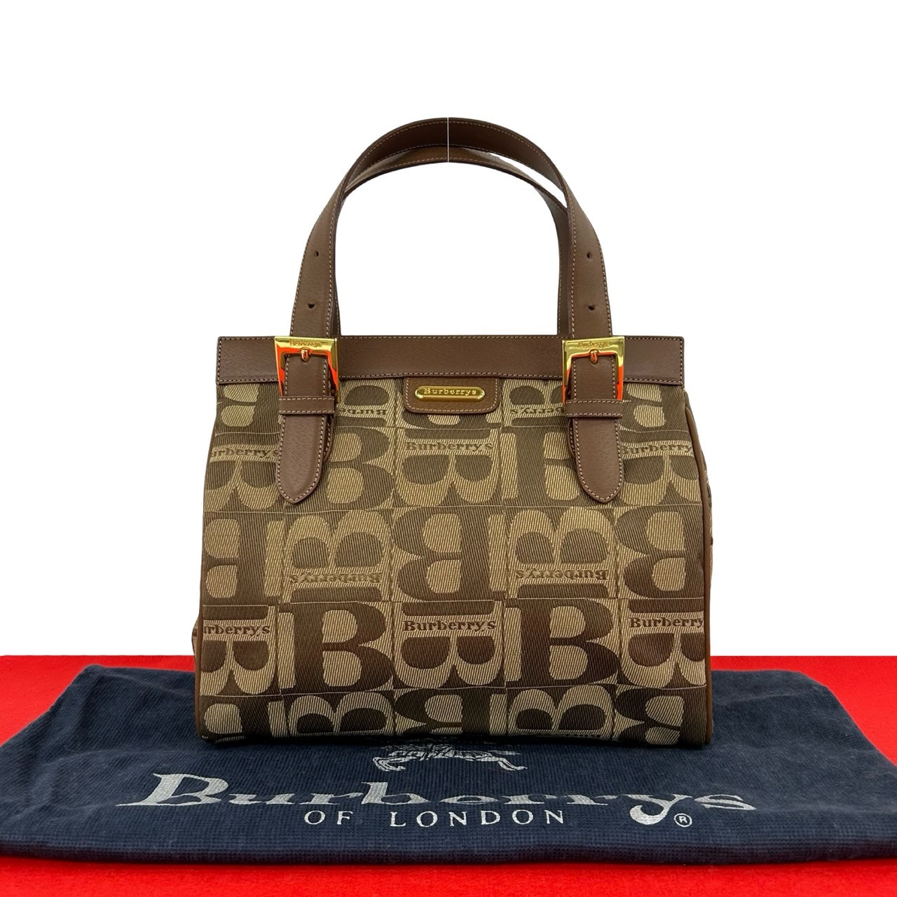 B (目立った傷や汚れなし)】BURBERRY バーバリー ロゴ 総柄 金具