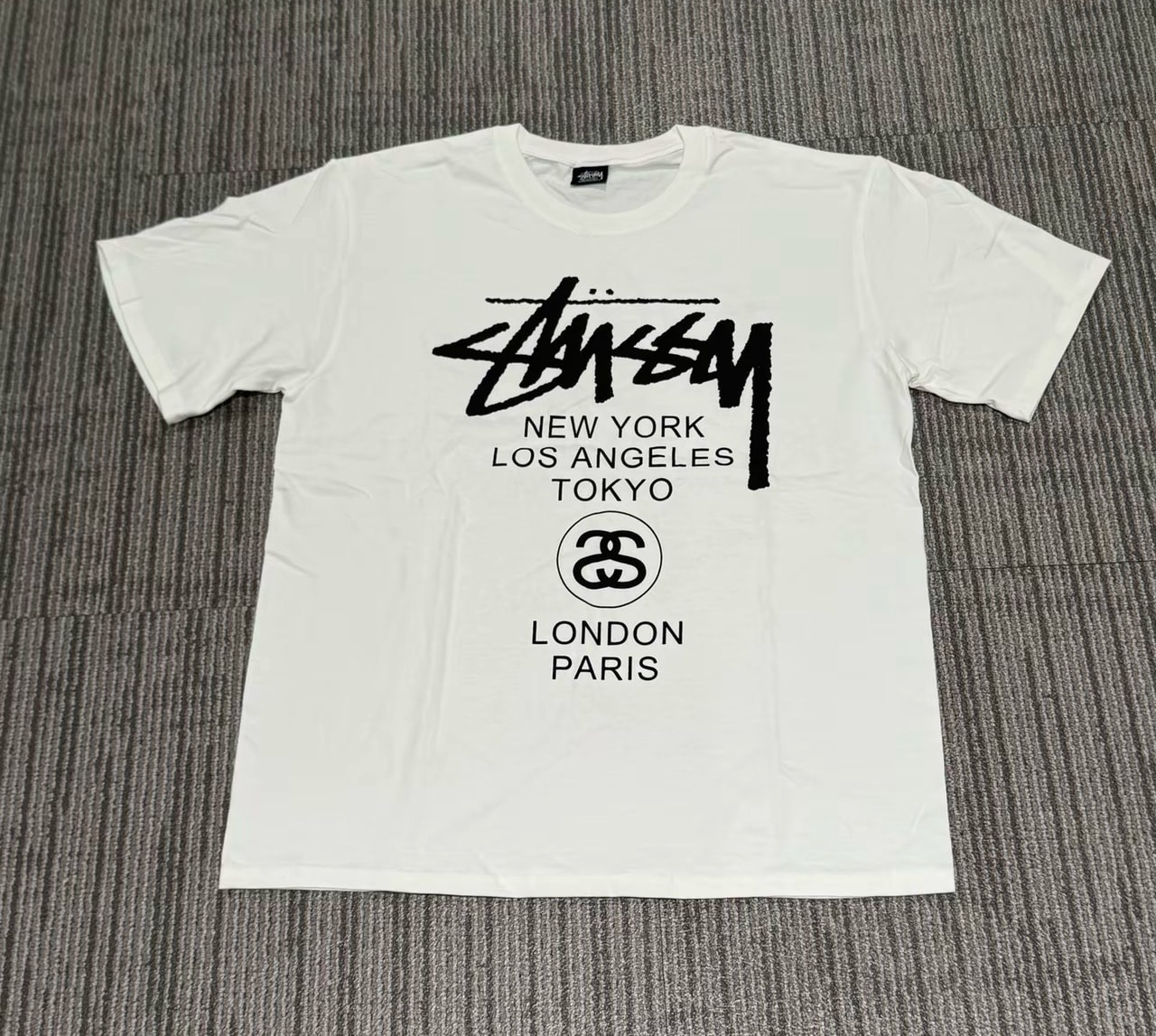 Stussy World Tour Tee "White" (2025/2026) 3903962