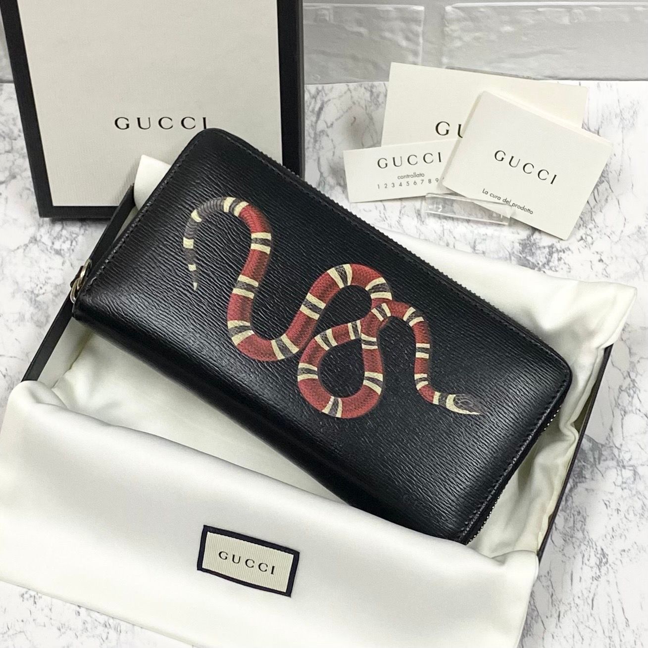 GUCCI Kingsnake Print Zip Around Wallet "Black"