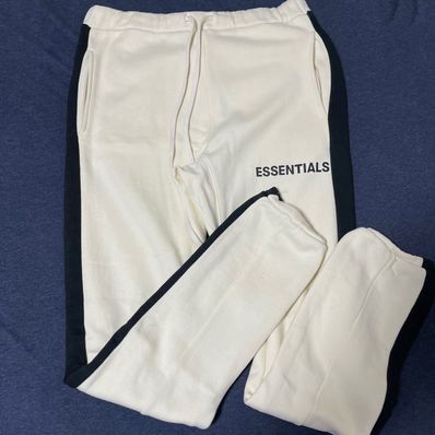 FEAR OF GOD Essentials Side Stripe Sweatpants "Cream"