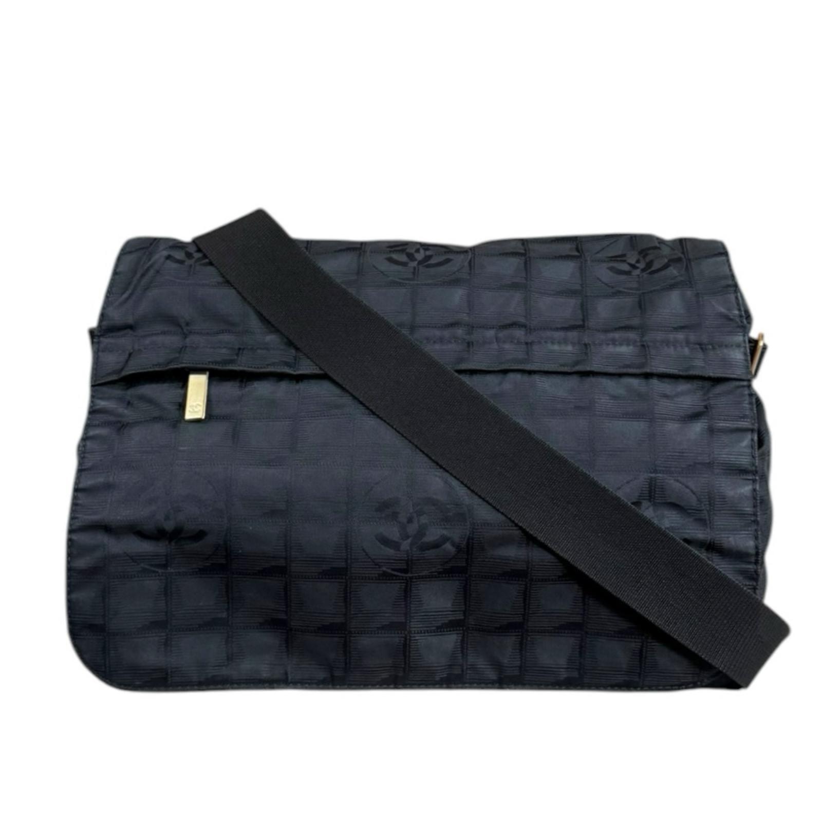 シャネル ニュートラベル ショルダーバッグ ナイロンジャガード A29348 ブラック レディース CHANEL  中古