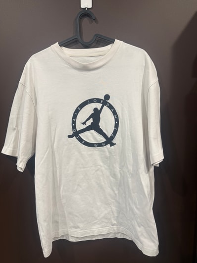 Air Jordan Off-WhiteTM️ Short Sleeve T-shrit "Gray"