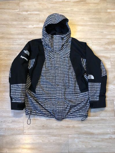 Supreme x The North Face Studded Mountain Light Jacket "Black"