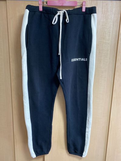 FEAR OF GOD Essentials Side Stripe Sweatpants "Black"