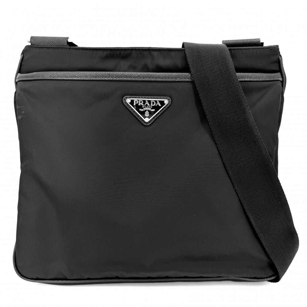 PRADA プラダ ショルダーバッグ 肩掛け 斜め掛け トライアングルロゴ Re-Nylon メンズ レディース 男女兼用 2VH118 ナイロン  サフィアーノレザー   ブラック 黒 シルバー金具 ユニセックス【中古品】