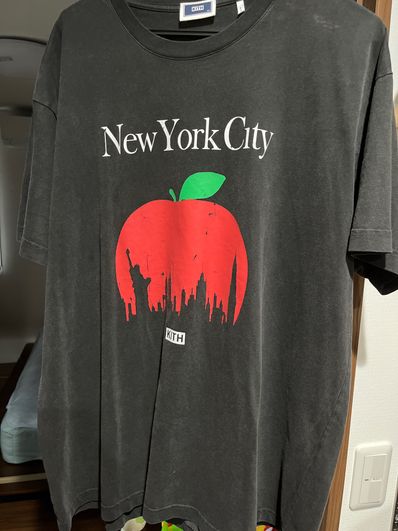 Kith Big Apple Vintage Tee "Black"